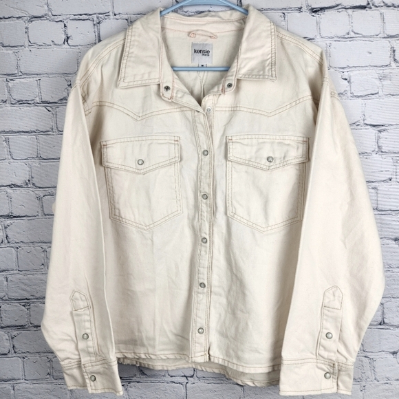 Kensie Jackets & Blazers - NWT Kensie Size M Denim Shacket